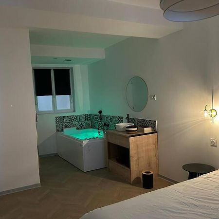 Appartement Spa 2 Pers-Couteliers-Centre Ville Moulins  Dış mekan fotoğraf